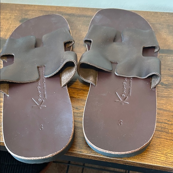 Men's Casual Brown Leather Sandals - Picture 5 of 5